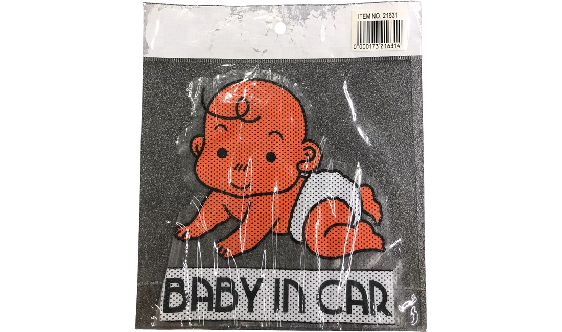  Baby in car