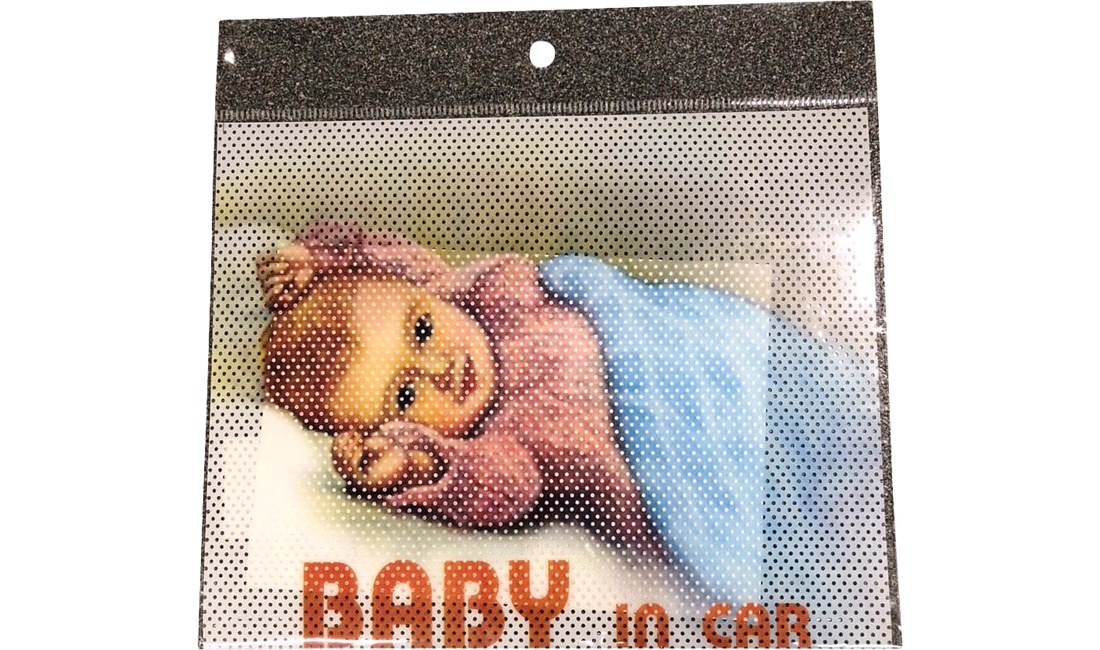  BABY IN CAR