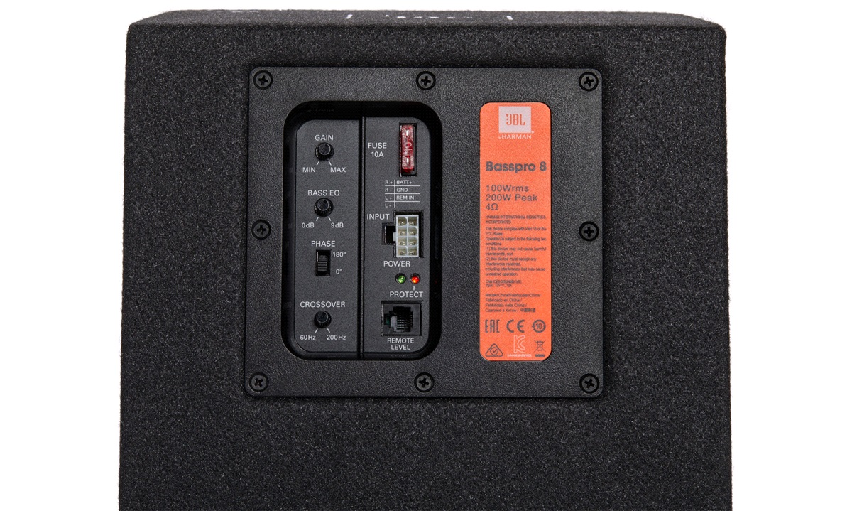 JBL Slim sealed aktiv subwoofer box Basbokse thansen.dk