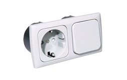 Indbygningsstik 220v med afbryder komple