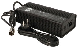 Laddare 24V 8A för permobil 3-pol
