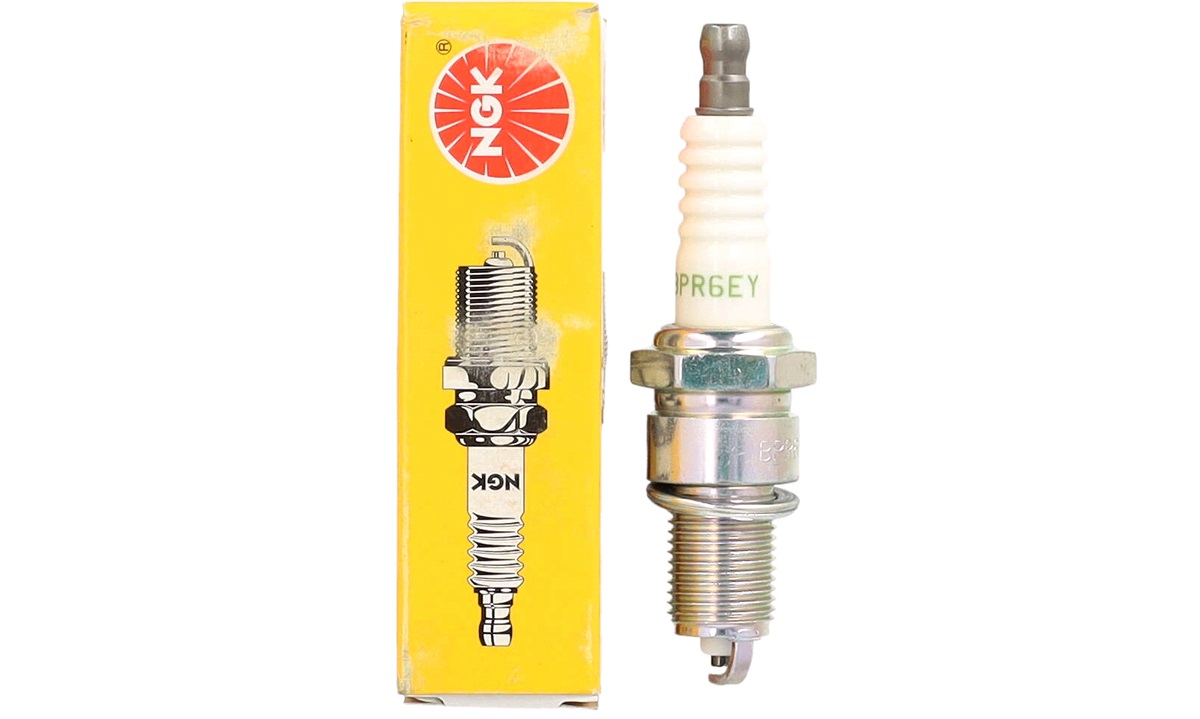 Tændrør - BPR6EY - Nickel - Tændrør til din bil - thansen.dk